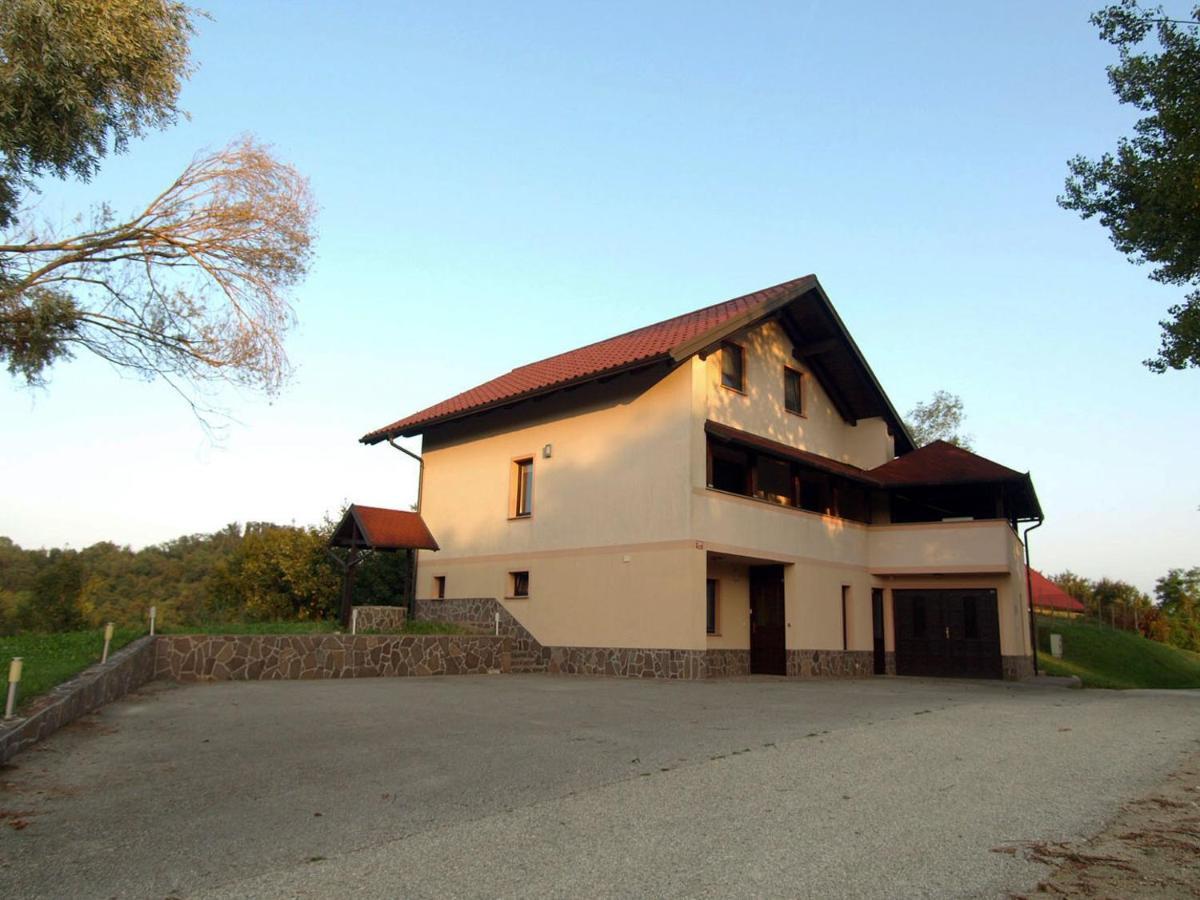 Holiday House Zarja - With Sauna And Hot Tub Bizeljsko Zewnętrze zdjęcie