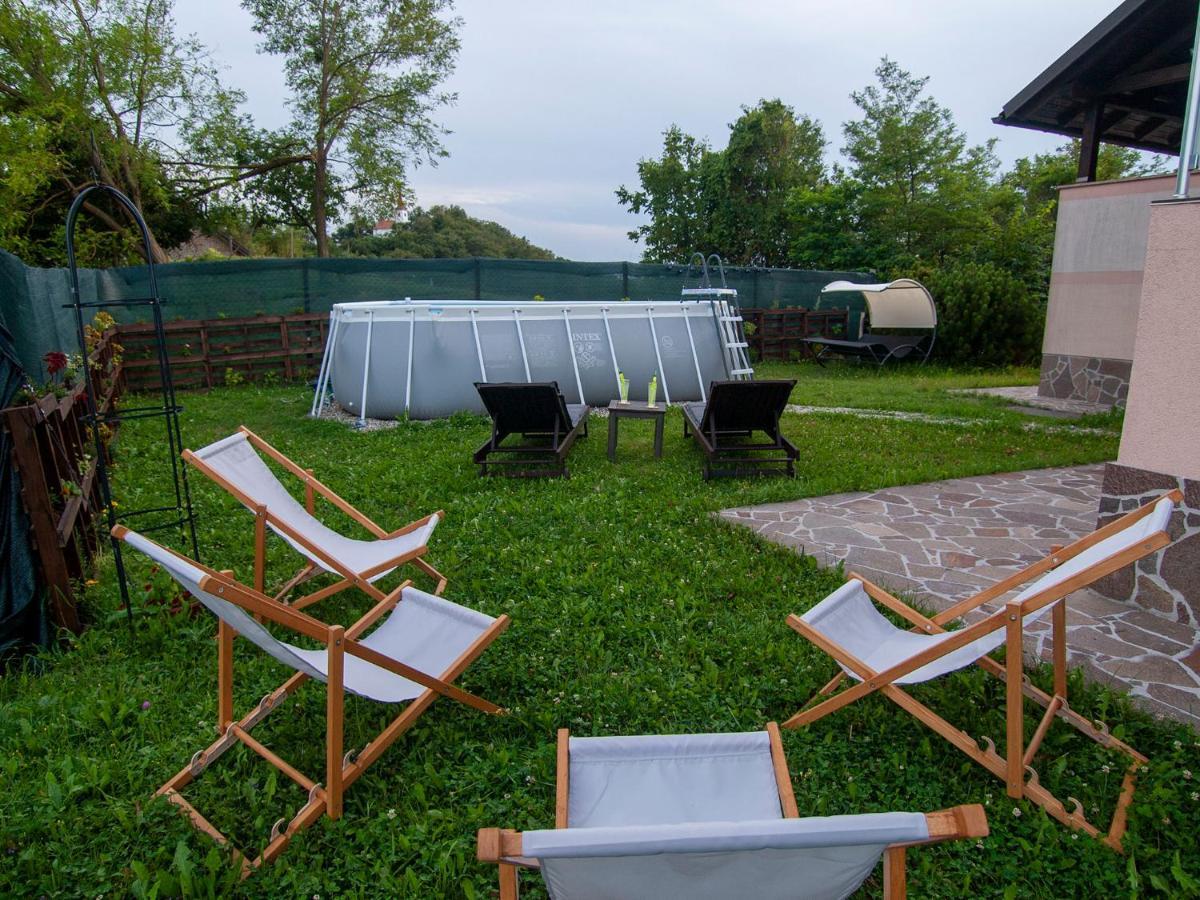 Holiday House Zarja - With Sauna And Hot Tub Bizeljsko Zewnętrze zdjęcie