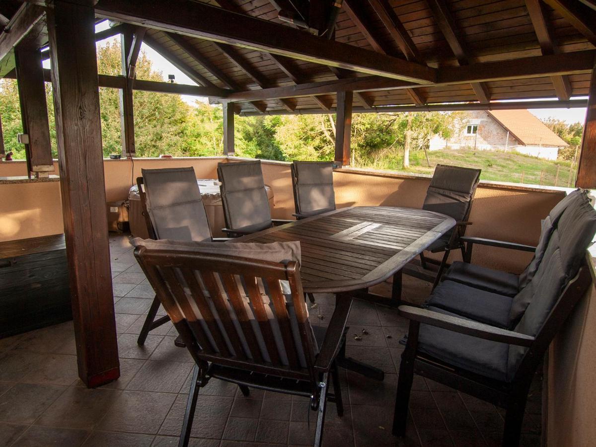 Holiday House Zarja - With Sauna And Hot Tub Bizeljsko Zewnętrze zdjęcie